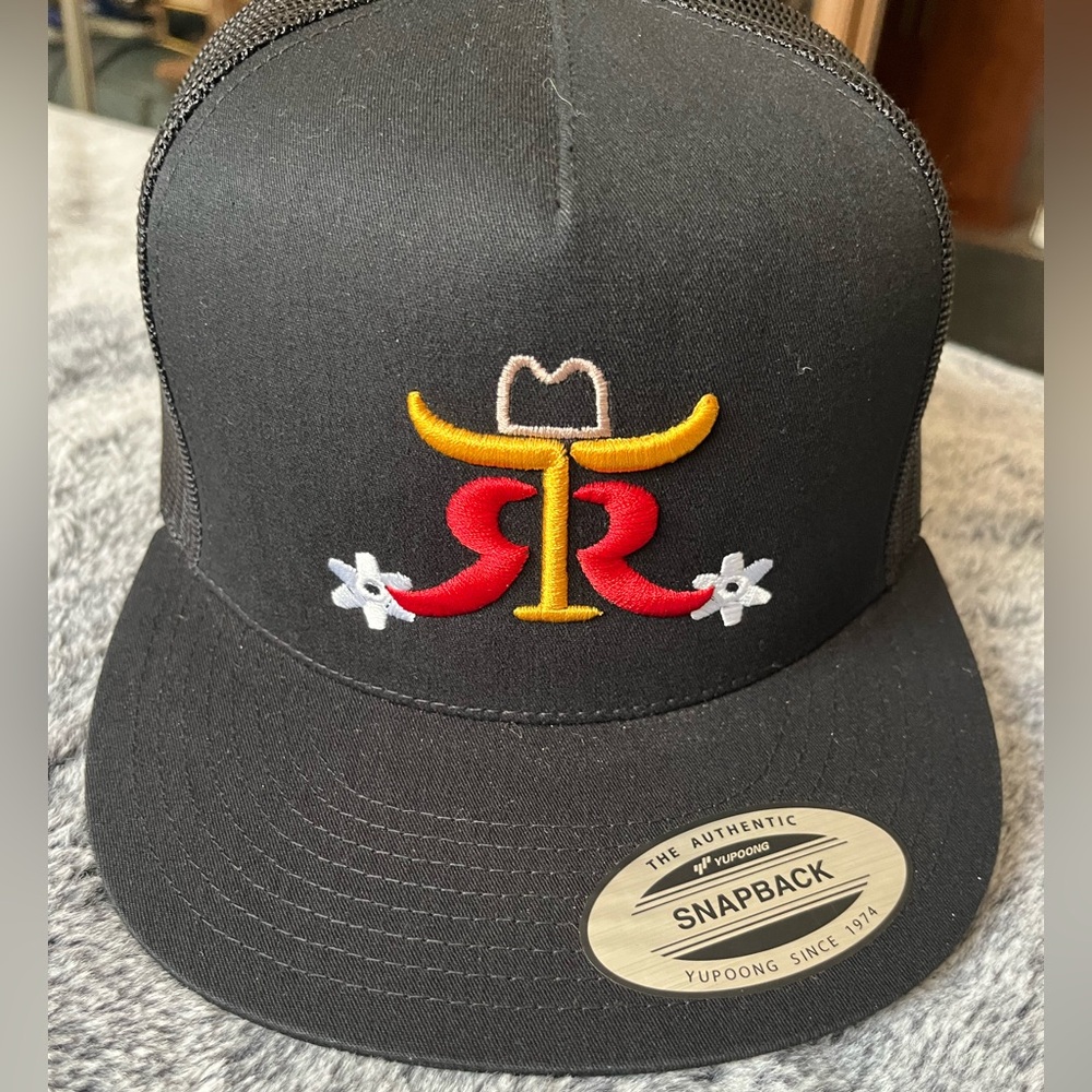 Classic Black and Gold Mesh Cap